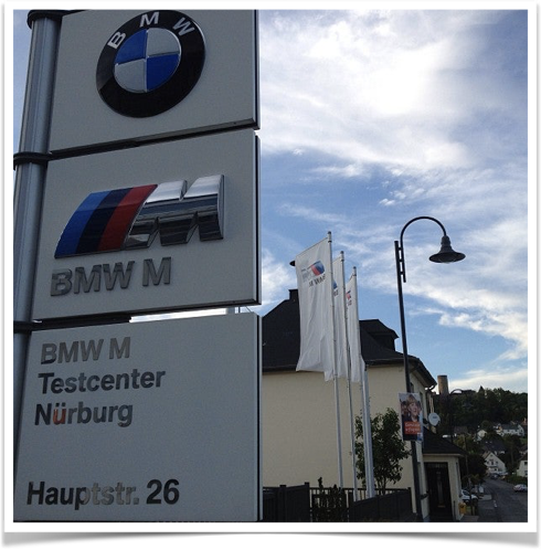 BMW - Attracciones Nurburgring - BMW M Center - BMW M Testcenter Nürburg Dsiplay